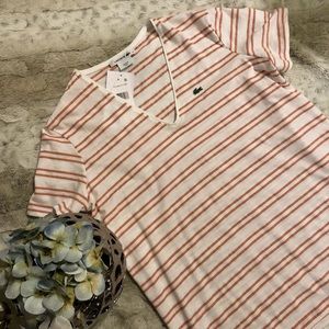 🤩OFFERS ACCEPTED: Lacoste T-shirt